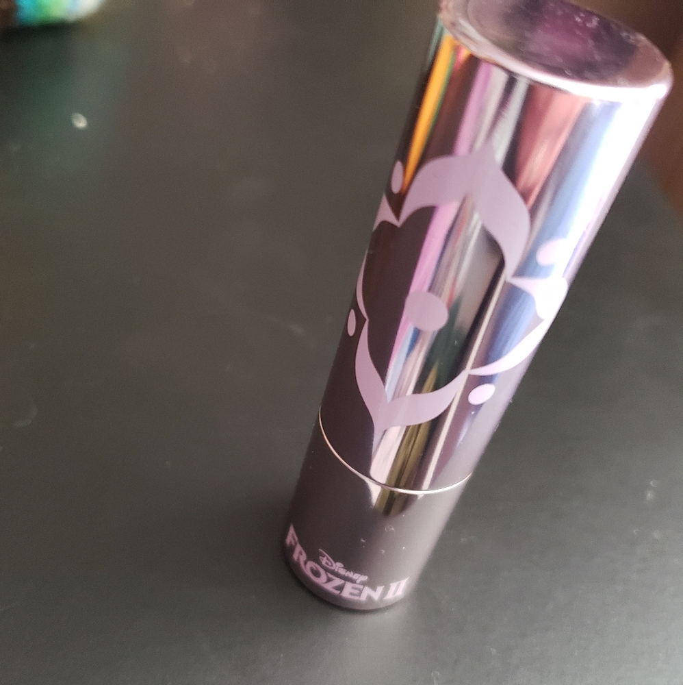 disney frozen 2 make up-- lipstick